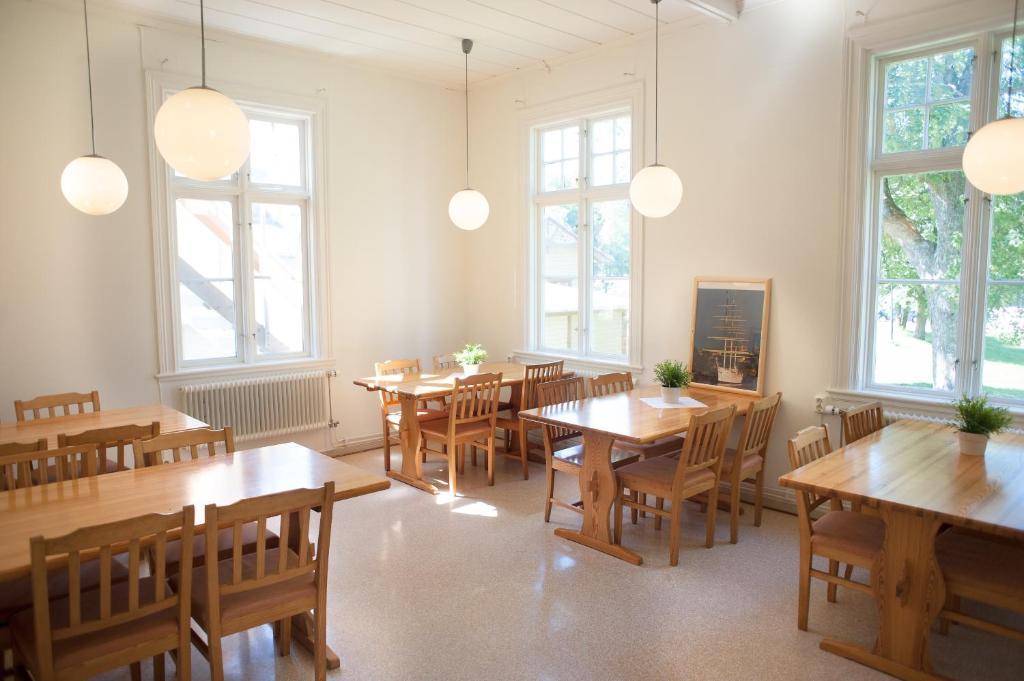 Ronneby Brunnspark Vandrarhem Och B&B Bagian luar foto