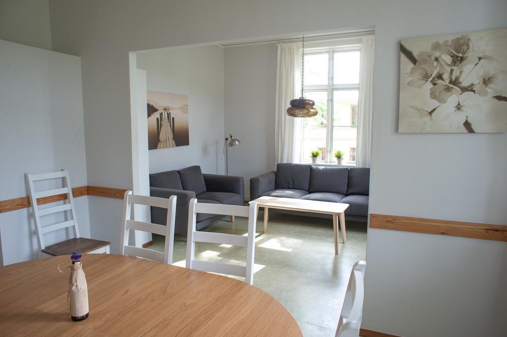Ronneby Brunnspark Vandrarhem Och B&B Bagian luar foto