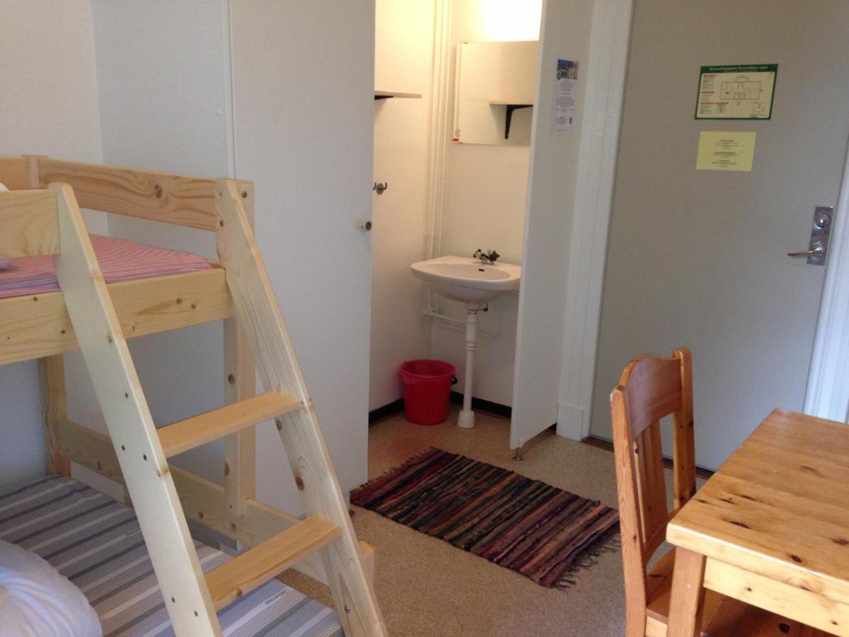 Ronneby Brunnspark Vandrarhem Och B&B Ruang foto